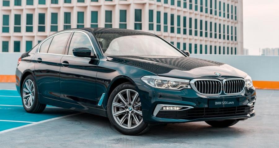  BMW 520i Sedan Luxury Line (G30) 2019 года  (MY) (фото 12 из 14)